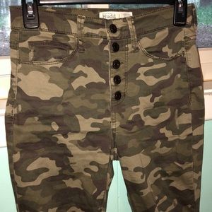 High waisted camo ripped jeans